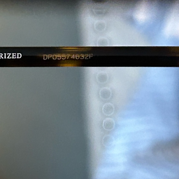 PRADA  Authentic D-frame Gold/tone and tortoiseshell sunglasses. NWT. Tried on. - Picture 4 of 8